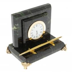 Настольные часы из змеевика 16х10х13,5 см