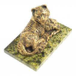 Сувенир фигурка "Тигрица" на подставке из камня