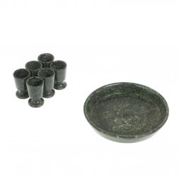 Водочный набор из змеевика 6 рюмок на подносе