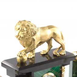 Набор на стол руководителю "Лев - Царь зверей" из камня малахит