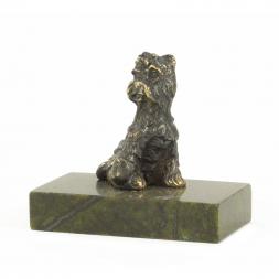 Статуэтка из бронзы и змеевика "Собачка малая №6"