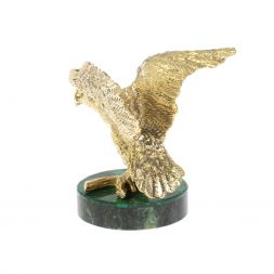 Бронзовая статуэтка "Кречет" на малахите