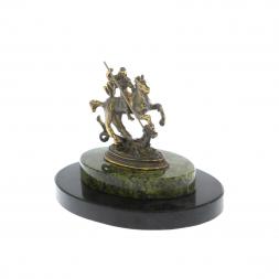 Декоративная статуэтка из бронзы "Святой Георгий" камень змеевик
