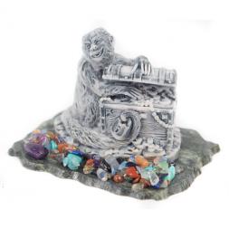Сувенир "Обезьяна с сундуком" из мрамолита
