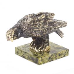 Настольная статуэтка из бронзы и камня "Сокол"