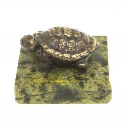 Статуэтка из бронзы "Черепаха №3" на подставке из змеевика