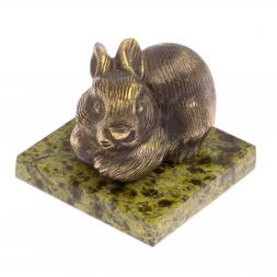 Статуэтка из бронзы на подставке из змеевика "Кролик"