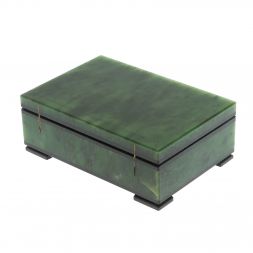 Каменная шкатулка из нефрита 11х7,5х4 см