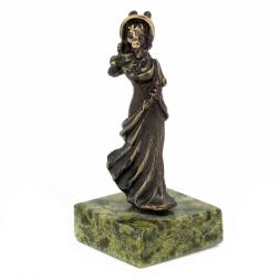 Статуэтка из бронзы на подставке из змеевика "Коза"