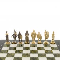 Шахматы подарочные "Богатыри" из мрамора и змеевика 44х44 см