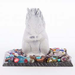 Сувенир "Белка с орешком" из мрамолита