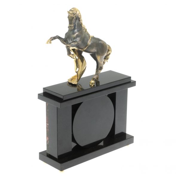 Часы &amp;quot;Конь с попоной&amp;quot; из яшмы 129422