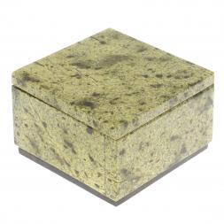 Шкатулка из змеевика 9,5х9,5х6 см