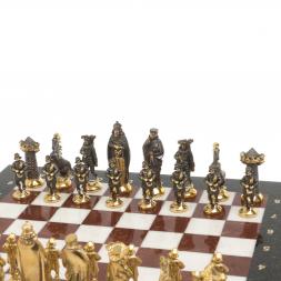 Шахматы "Средневековье" из мрамора и лемезита фигуры бронза 40х40 см