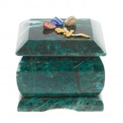 Шкатулка из змеевика с прямой ящерицей 6,5х6,5х6 см