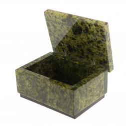 Шкатулка из змеевика 9х7х5 см