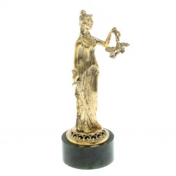 Статуэтка "Фемида" на подставке из нефрита 5,5х5,5х16 см