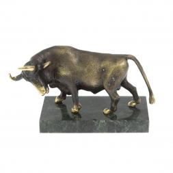 Бронзовая фигурка "Бык" на подставке из камня змеевик