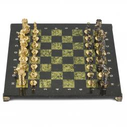 Шахматы подарочные "Камелот" из бронзы и змеевика 40х40 см