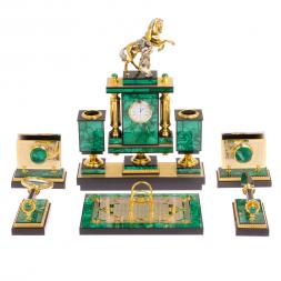 Настольный набор из малахита "Конь на дыбах" Златоуст