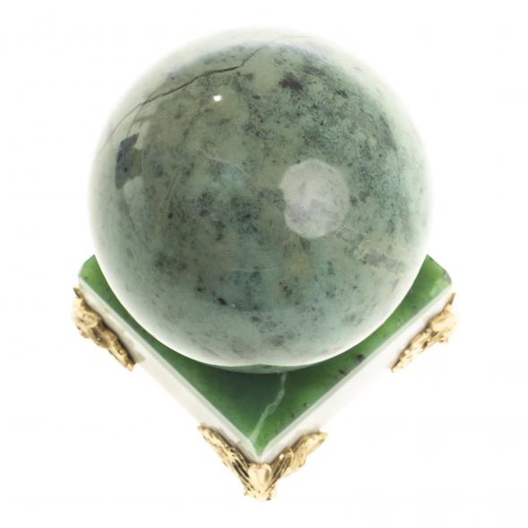 Шар из нефрита 7 см на подставке 123291