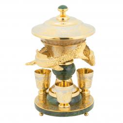 Икорница "Осетр со стопками" из нефрита Златоуст