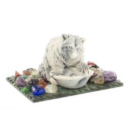 Сувенир "Енот стирается" из мрамолита