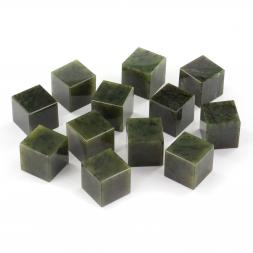 Подарочный набор камни для виски 12 кубиков из нефрита в деревянной коробке