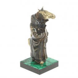Бронзовая статуэтка "Конь в пальто" из малахита