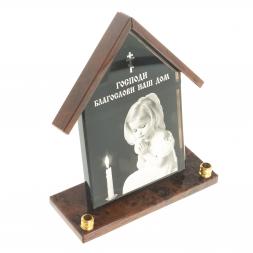 Оберег из обсидиана "Домик" с двумя подсвечниками