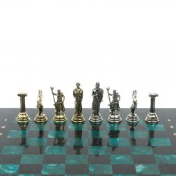 Шахматы &amp;quot;Римские лучники&amp;quot; доска 28х28 см из змеевика