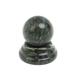 Шар 4 см на подставке из шабровского змеевика 5х5 см