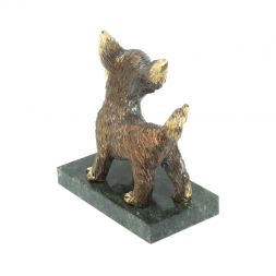 Статуэтка из бронзы "Чихуахуа" змеевик