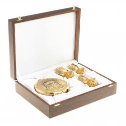 Подарочный набор "Волк" фляжка и 3 стопки перевертыша Златоуст