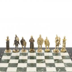 Шахматы подарочные "Богатыри" из мрамора и змеевика 44х44 см