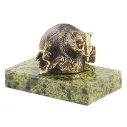 Статуэтка "Мышка на конфете" бронза змеевик