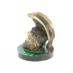 Статуэтка "Римский шлем" на малахите