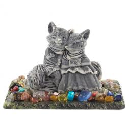 Сувенир "Пара лис на бревне" из мрамолита