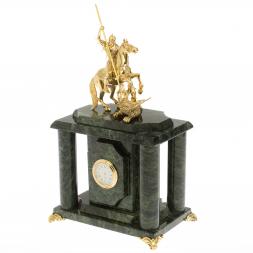 Часы "Георгий Победоносец" из шабровского змеевика