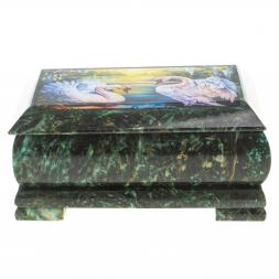 Шкатулка с иллюстрацией "Пара лебедей" камень змеевик 17,5х9,5х7,5 см