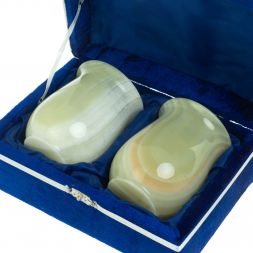 Набор стаканов 2 шт из оникса в футляре 7,5х7,5х9,5 см (3х4)