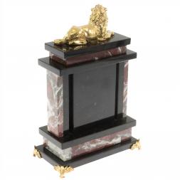 Часы "Лев" из креноида и змеевика