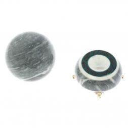 Шар "Антистресс" 10,5 из серого мрамора на подставке 10,5х10,5х15,5 см