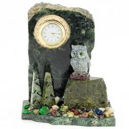 Настольные часы "Сова на скале" камень змеевик
