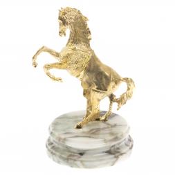 Статуэтка из бронзы "Конь на дыбах" на подставке из мрамора