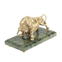 Бронзовая статуэтка "Бык" на подставке из нефрита цвет золото