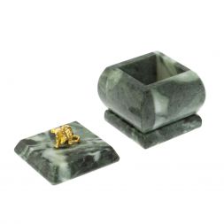 Шкатулка "Мышка" из шабровского змеевика 4,5х4,5х6 см