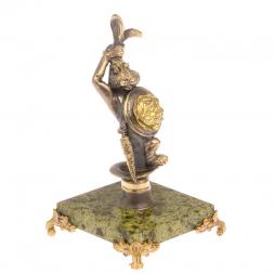 Статуэтка из бронзы &amp;quot;Кролик - фокусник&amp;quot; на подставке из змеевика