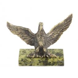 Статуэтка из бронзы на подставке из змеевика "Орел"