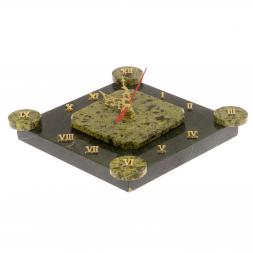 Часы настенные "Элегант" камень змеевик